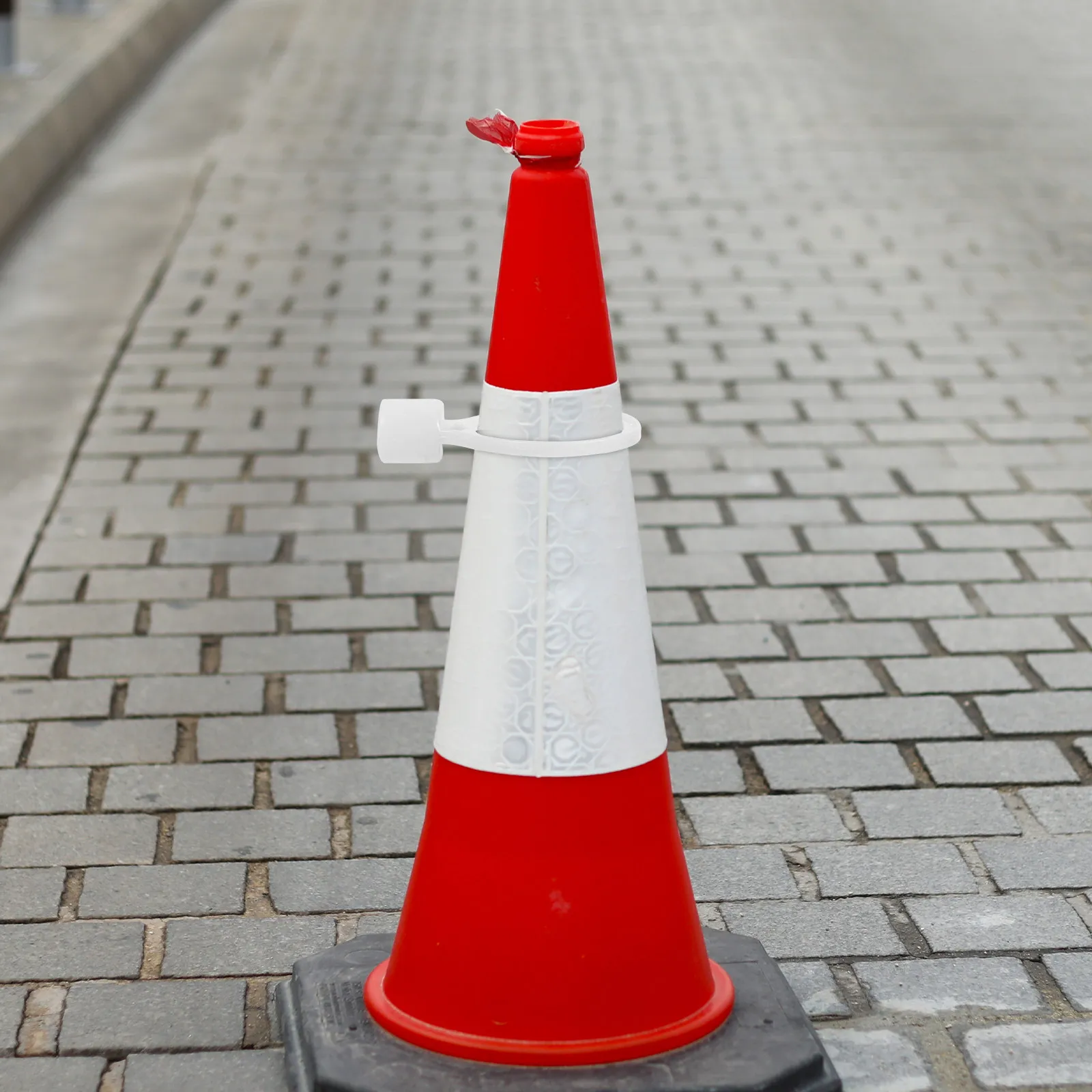 6Pcs Safety Cone Connectors Flexible PVC Traffic Barrier Rings for Road Construction Parking Lot Traffic Control