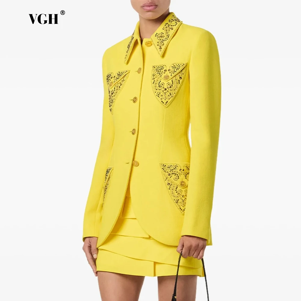 

VGH Yellow Spliced Pockets Midi Coat for Women Lapel Long Sleeves Patchwork Rivet Chic Fashionable Jacket Female Autumn Clothing