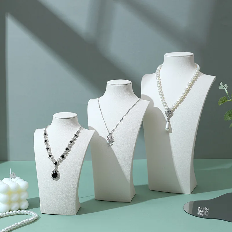 White PU Necklace Bust Mannequin Stand 3 Pcs Mirror Base Jewelry Organizer Jewelry Stand Display Stands for Necklaces Holder