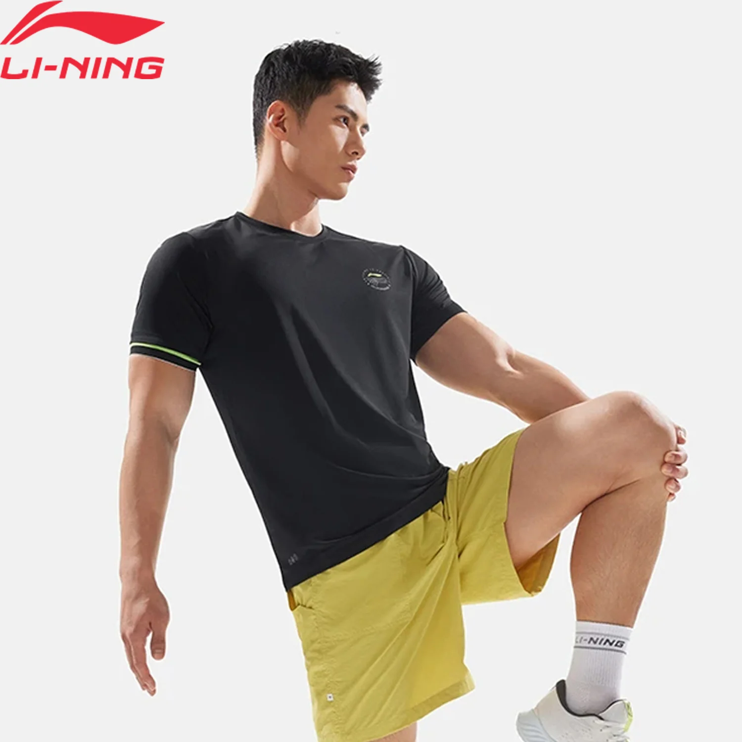 Li-Ning Men's Running T-Shirt  AT AIR 100%Polyester 3D FITTING Breathable LiNing Professional Sports Tee Top ATSV083