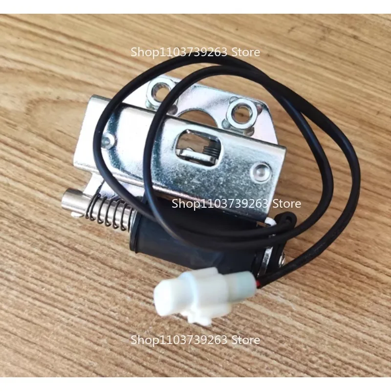 

Suitable for Shengshi ZT310VXTR12M Kaidian KD150-G1G2U1U2Z2 Motorcycle Electronic Seat Cushion Lock Car Seat Lock