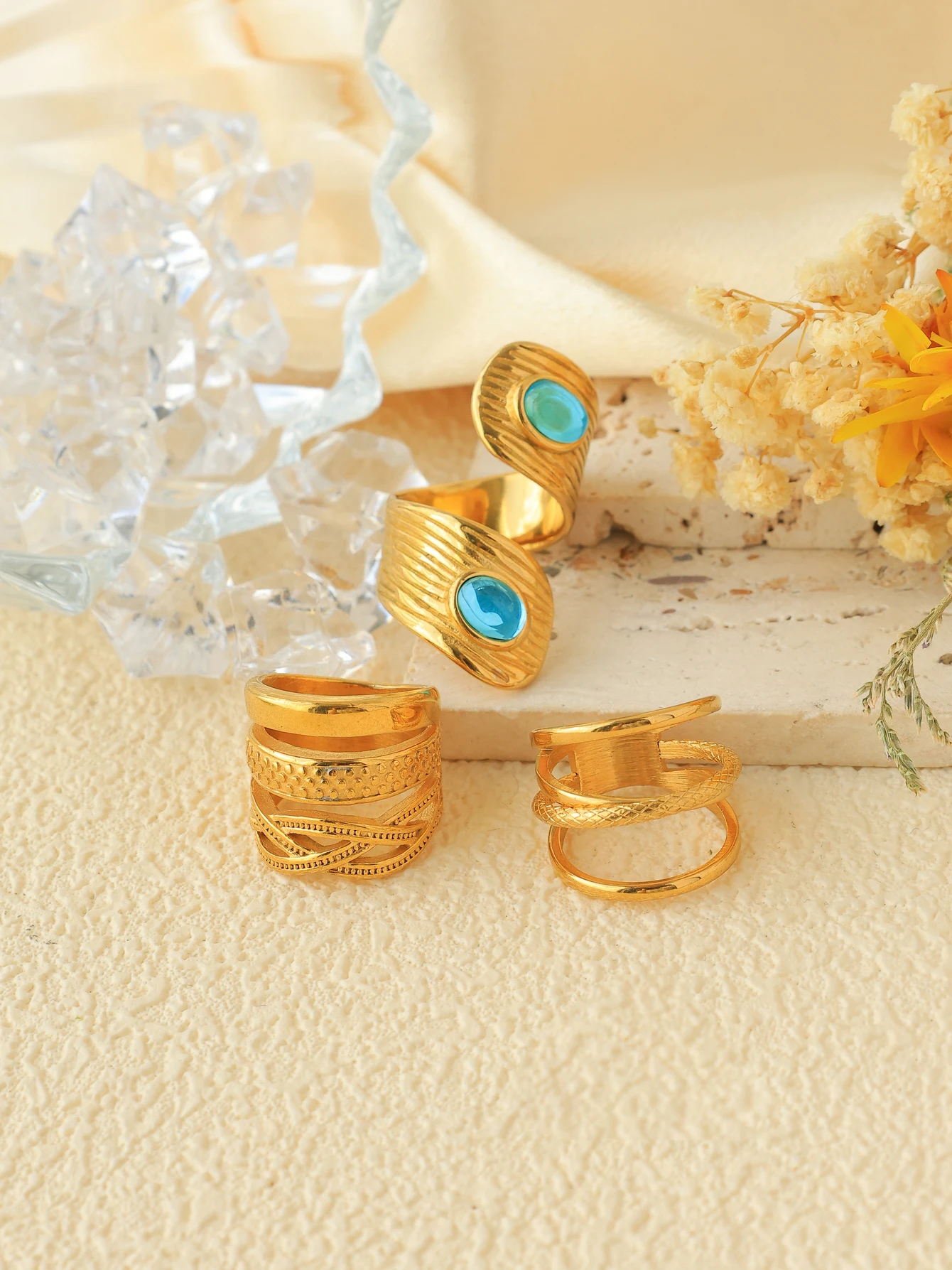 A pair of gold retro autumn si - огляд і ціна Vintage Fashion Rings For Women