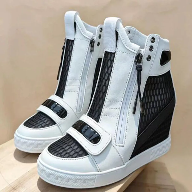Damen Weiße Echtleder-Sneaker mit schwarzem Air-Mesh-Patchwork, hohem Schaft, Keilabsatz, Reißverschluss hinten, 8 cm verstecktem Absatz, Ankle-Boots-Schuhe