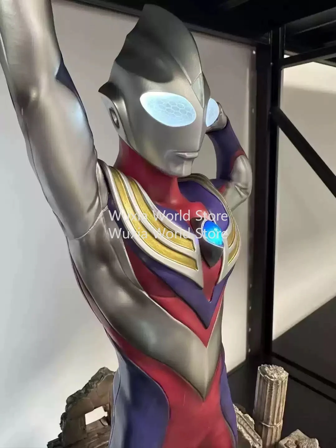 재고 있음 67cm 높이 울트라맨 티가 애니메이션 피규어 컬렉션 모델 라이트업 데스크탑 장식품 어린이를 위한 최고의 선물