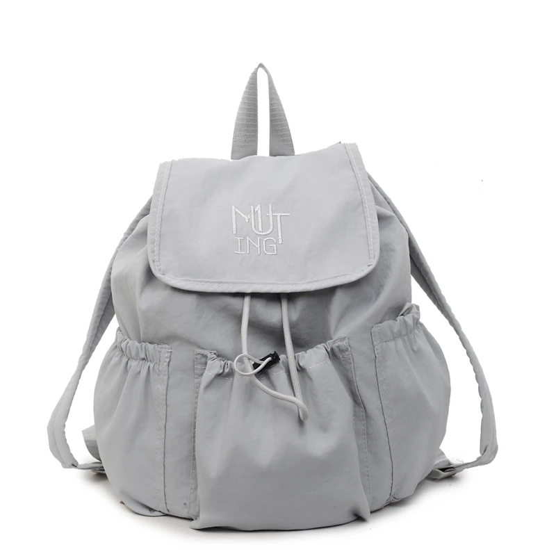 حقائب ظهر عصرية جديدة غير رسمية لعام 2025 ذات جودة عالية وحقائب ظهر محمولة ذات سعة كبيرة وبسيطة ومتعددة الاستخدامات على الطراز الكلاسيكي للنساء