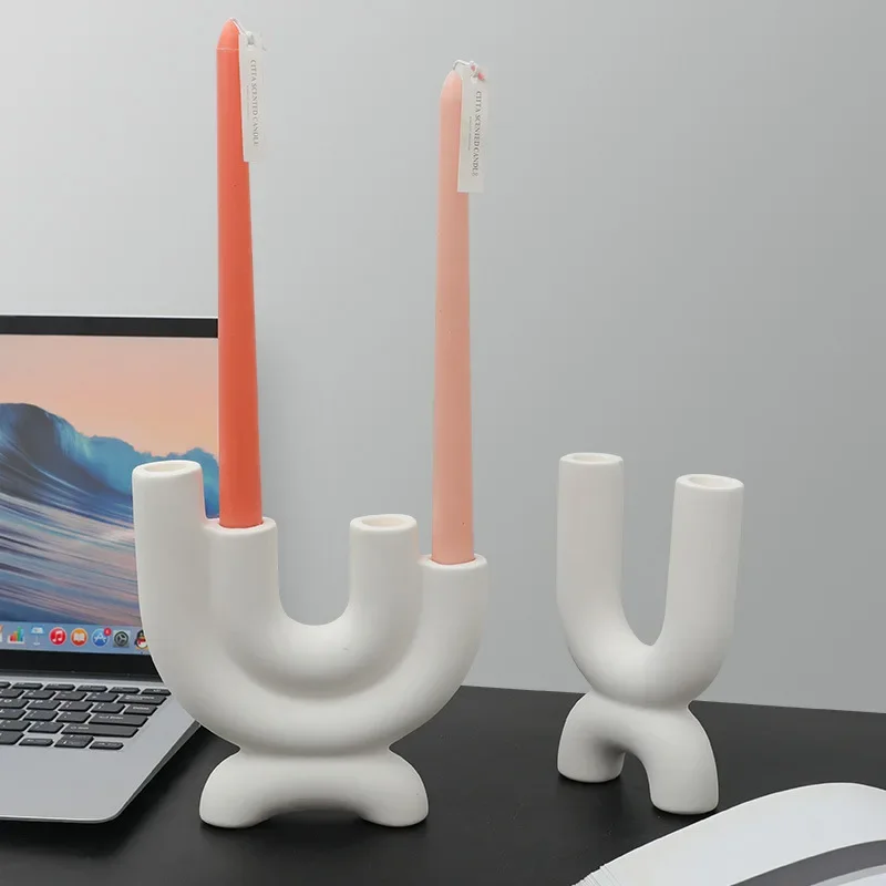 Candle Holder Nordic Home Decoration Ceramic Candles and Supports Candlesticks Home Decorative Candles Wedding Centerpiece Gift