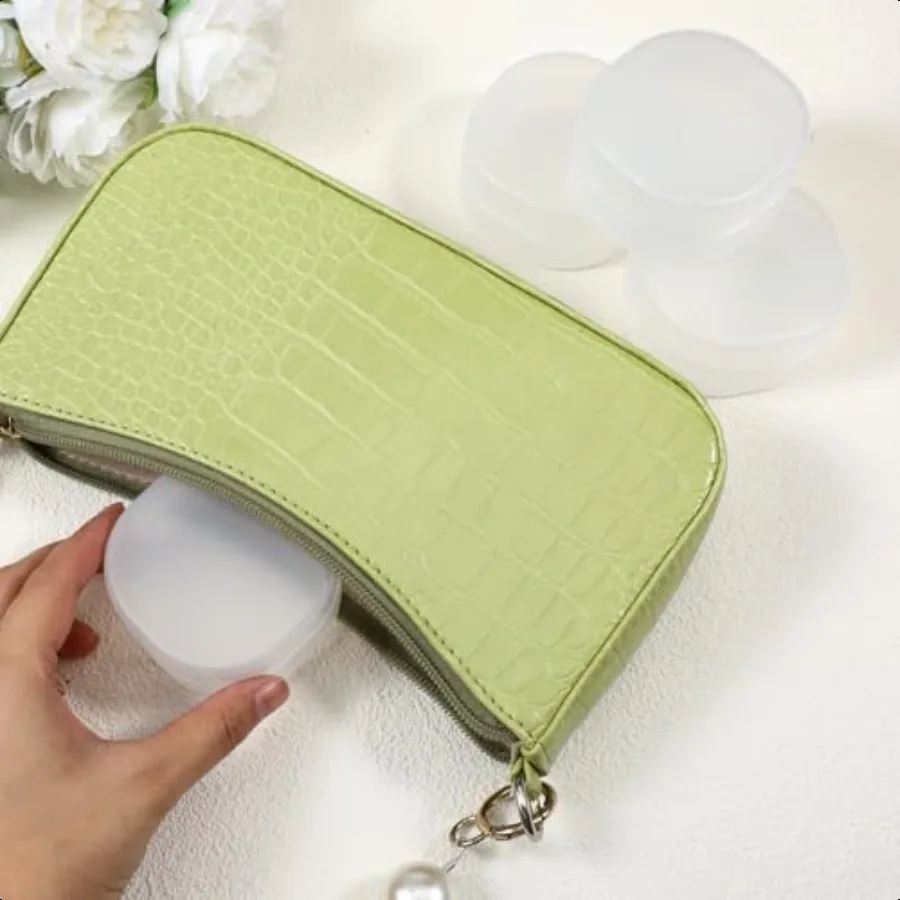 4 個のプラスチック化粧品コットンラウンドホルダーポータブルラウンドメイクアップスポンジホルダー旅行用密封化粧品パッドホルダー C に適しています