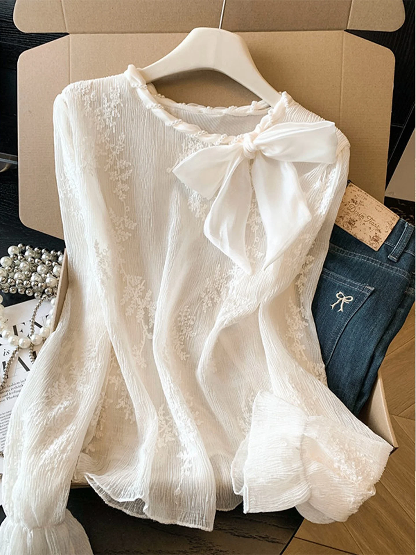 

Elegant Knot Long Sleeve Lace Shirt Women's Spring 2026 New Style Fashionable Top Korean Loose Fit round Neck