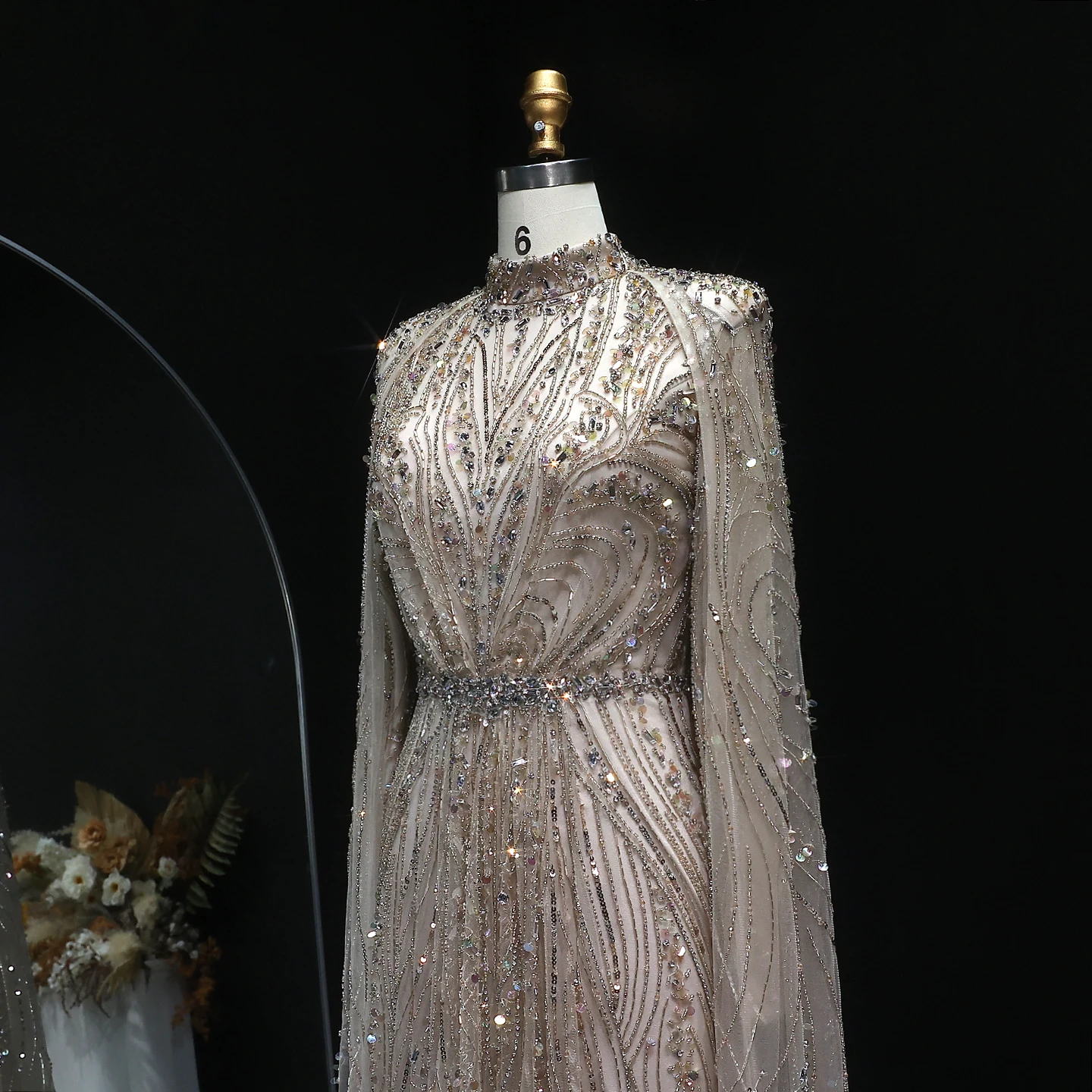 Sharon Said Luxuriöses Dubai Champagner Kristallperlen-Cape Muslimisches Abendkleid Arabisches Hochzeitskleid Ballkleid SS366 Maßanfertigung – Detail 5