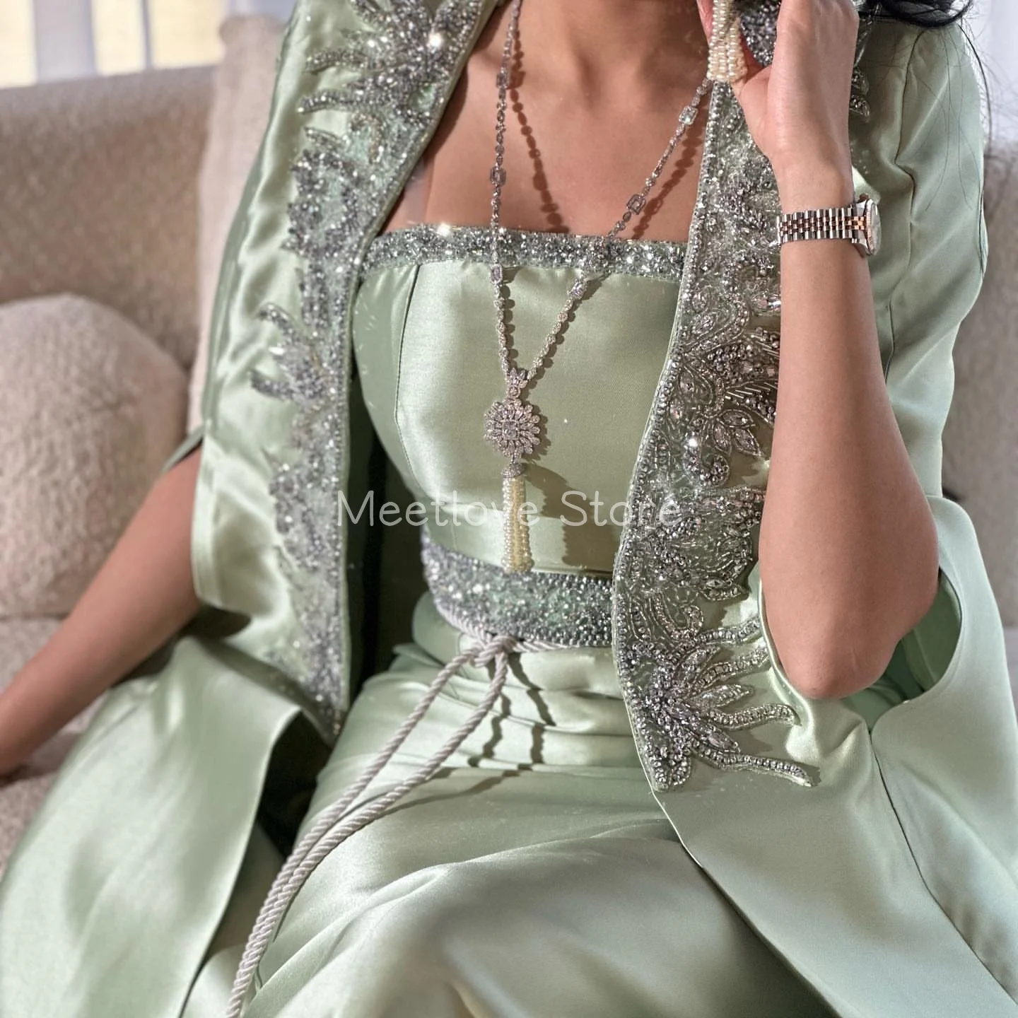 Meetlove Green Satin Crystal Luxury Prom Dresses Floor Length Customized Saudi Arabia Beading Elegant Evening Gowns 2025