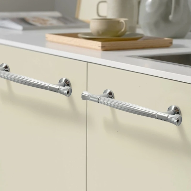 French Furniture Handles Bright Silver Handles for Wardrobe and Drawer Zinc Alloy Kitchen Cabinet Handles Shoe Cabinets Pulls