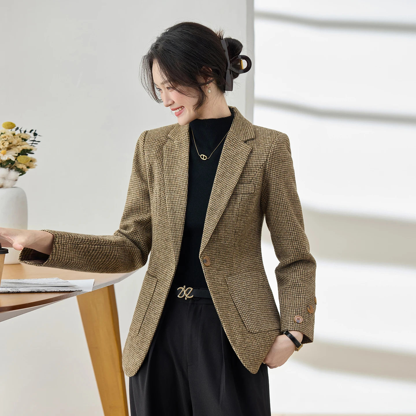 Alyssa Fashionable business women's wear, high-quality long-sleeved suit jacket, elegant charming. 2026 autumn winter new styles
