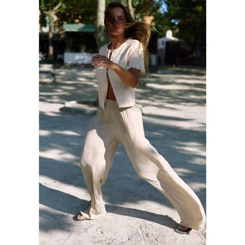 

Chic Knitted Layered Decorative Outerwear Wrap Chest Sle Top And Skirt Set for Women ort Sve round Ne Button Sle