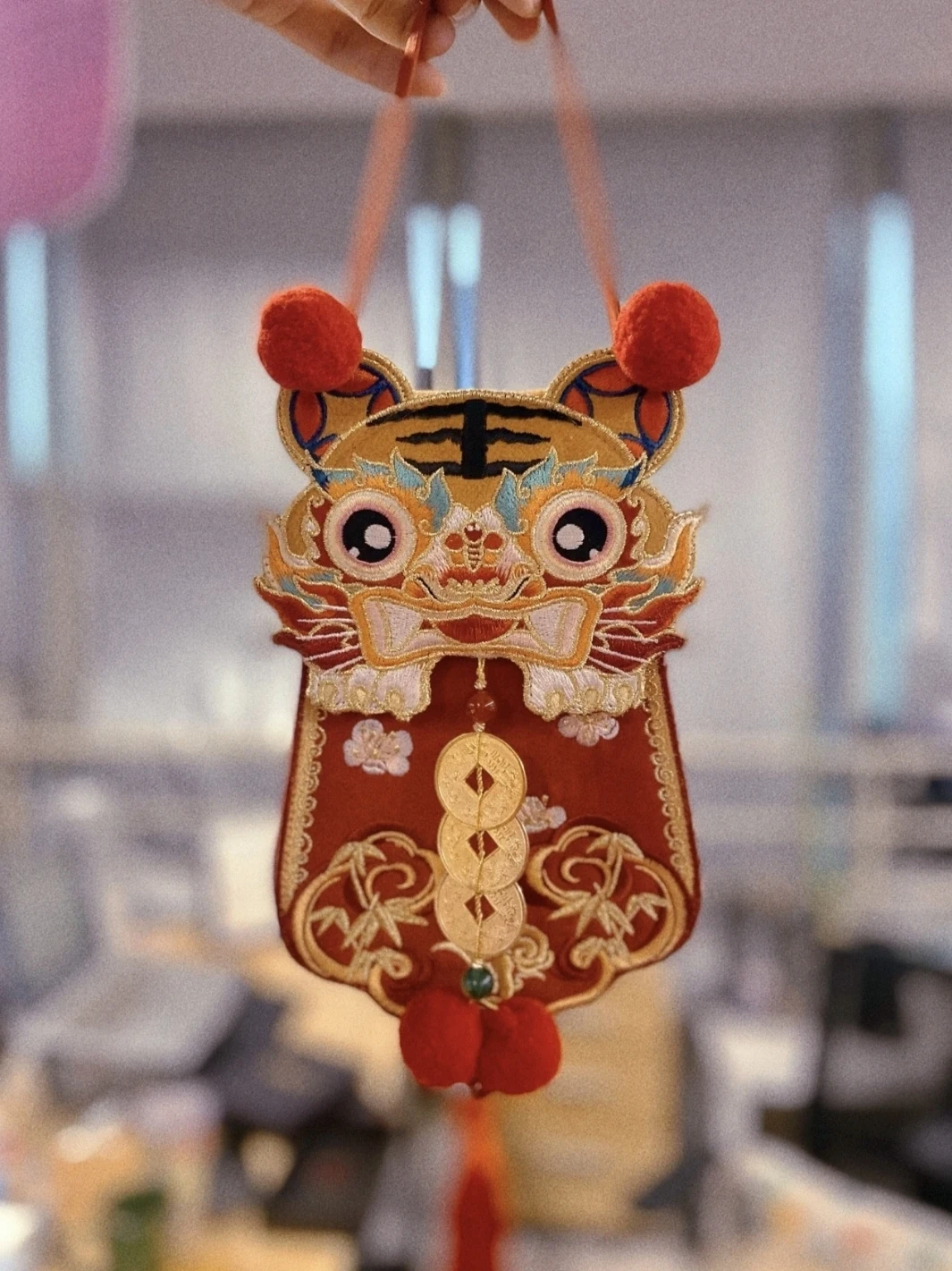 Children's Crossbody Bag Embroidered New Year's Money Bag Lion Head Design Tiger Head Embroidery Lucky Money Envelope