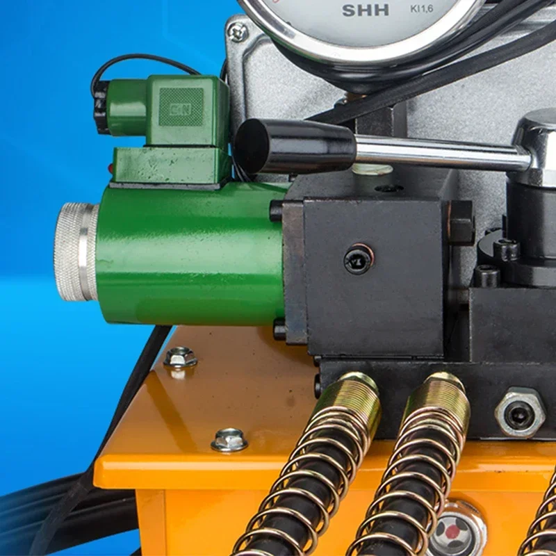 Hydraulic Tool ZHH-10B Three-way Solenoid Valve Hydraulic Pump Three-way Reversing Valve Eliminates Switching Oil Pipe