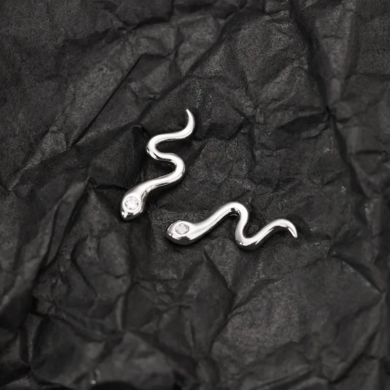 

New Hot Selling 925 Sterling Silver Exquisite Animal Series Snake Type Earrings Fit For Original Noble Women's Party Jewelry
