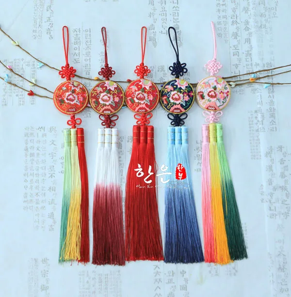 

Hanbok Pendant Original Korean Imported Embroidered Pendant Large Event Play Costume