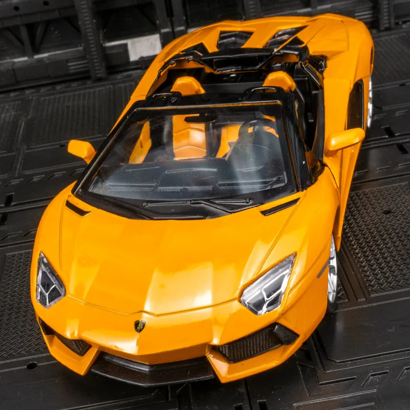 1/24 Lamborghini Aventador Roadster Alloy Sports Car Model Diecasts Metal Racing Car Model Sound Light Simulation Kids Toys Gift