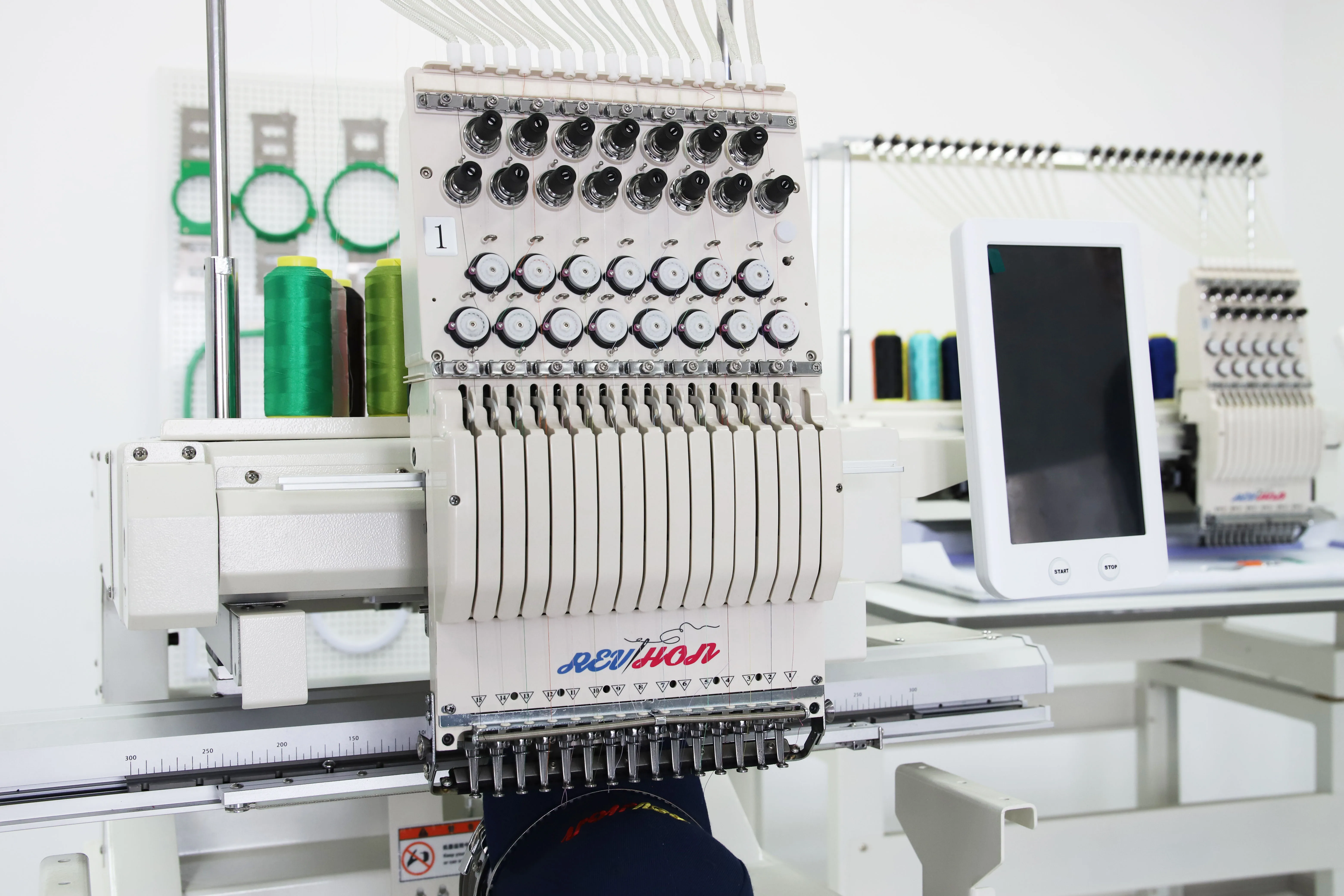 Raynen Computer Control System Newest High-Speed Embroidery Machine Original Digitizing Software Engine Core for Printing Shops