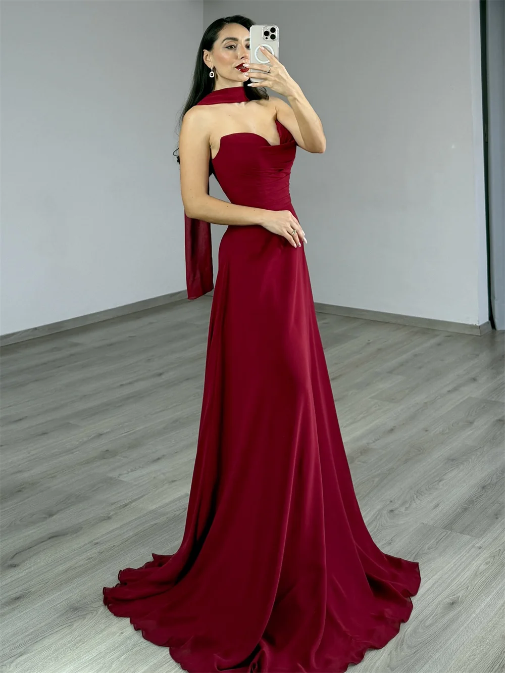 Cathy personalizado borgonha halter pescoço a linha vestidos de baile drapeado sem mangas vestidos de noiva até o chão noite formal 2025