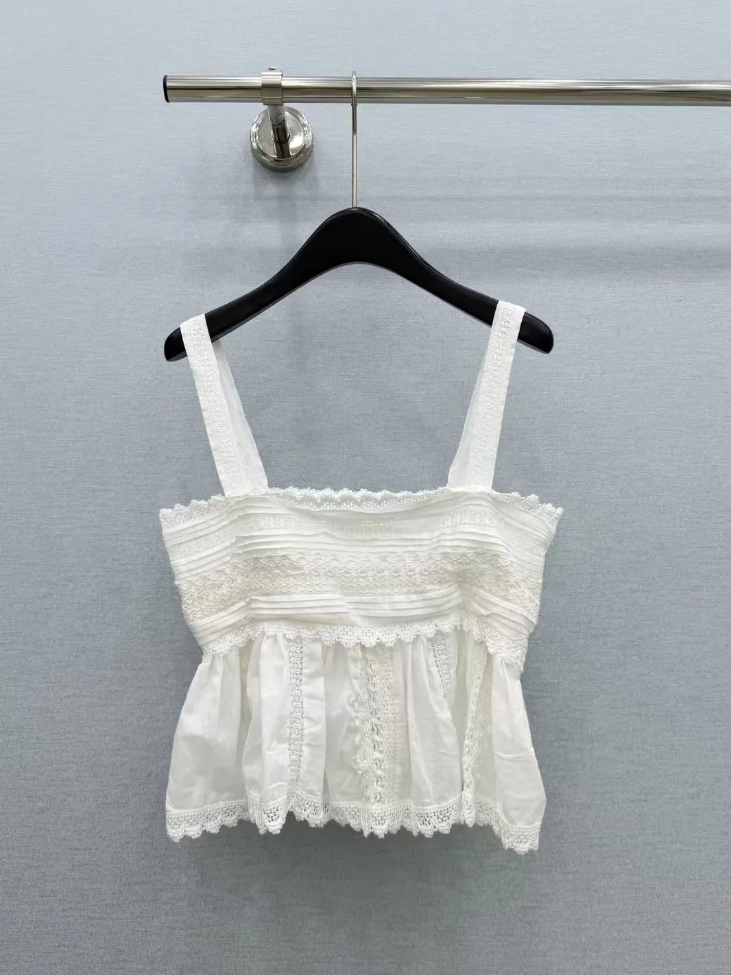

High quality summer new product women's suspender sleeveless ruffle edge vest top versatile
