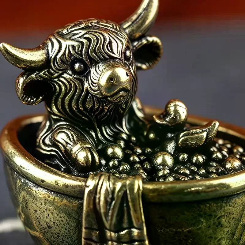 Brass Highland Cow Figurine Mini Bull Statue Fengshui Lucky Decor Desk Ornament For Home Office Creative Gifts Vintage