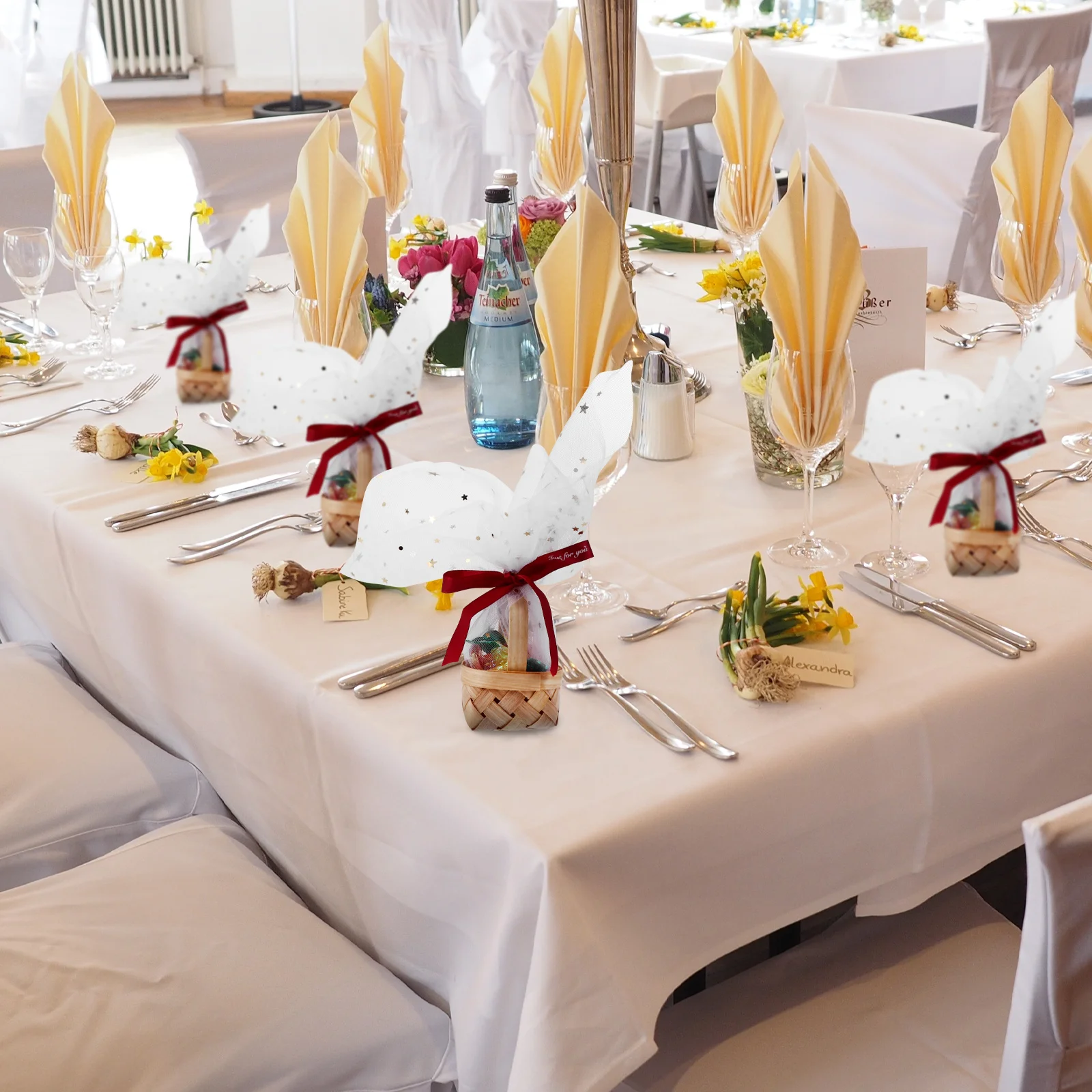 

6pcs Portable Mini Candy Basket Handheld Wedding Gift Box Candy Storage Container Party Favor Holder Organizer Treat Case