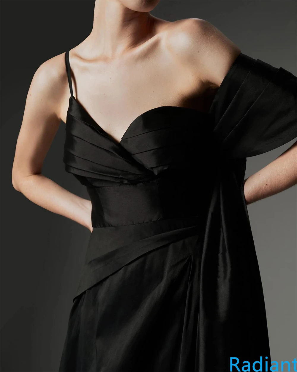 

Customized Modern Black Jersey Evening Dress Off the Shoulder Spaghetti Straps Sleeveless Bespoke Occasion Gowns Party Dress