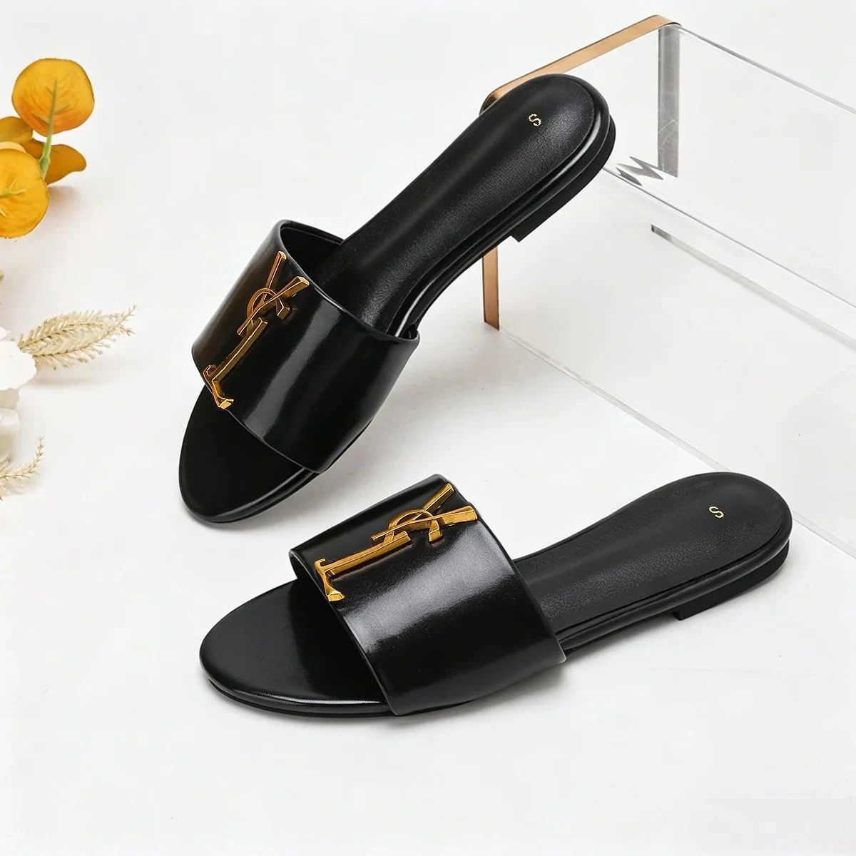 2026 Women's Rhinestone Chunky Slides Embroidered Flat Sandals Platform Thick Sole Casual Comfort Beach Shoes