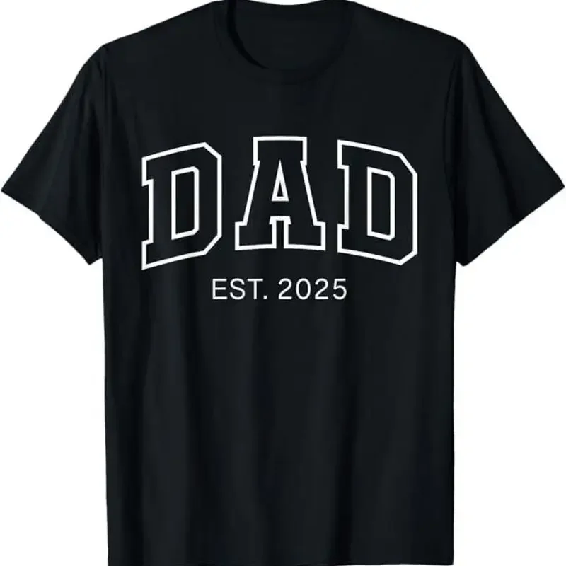 Promoted To Dad Est 2025 Daddy To Be Gifts First Time Dad T-Shirt