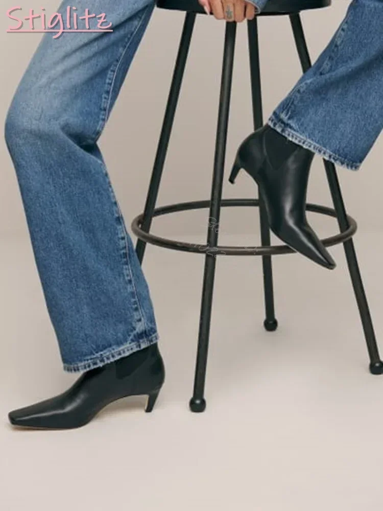 Retro Suede Chelsea Boots Low Heel Solid Pointed Stiletto Ankle Socks Boots Slip-on 2025 Autumn New Office Lady Fashion Shoes