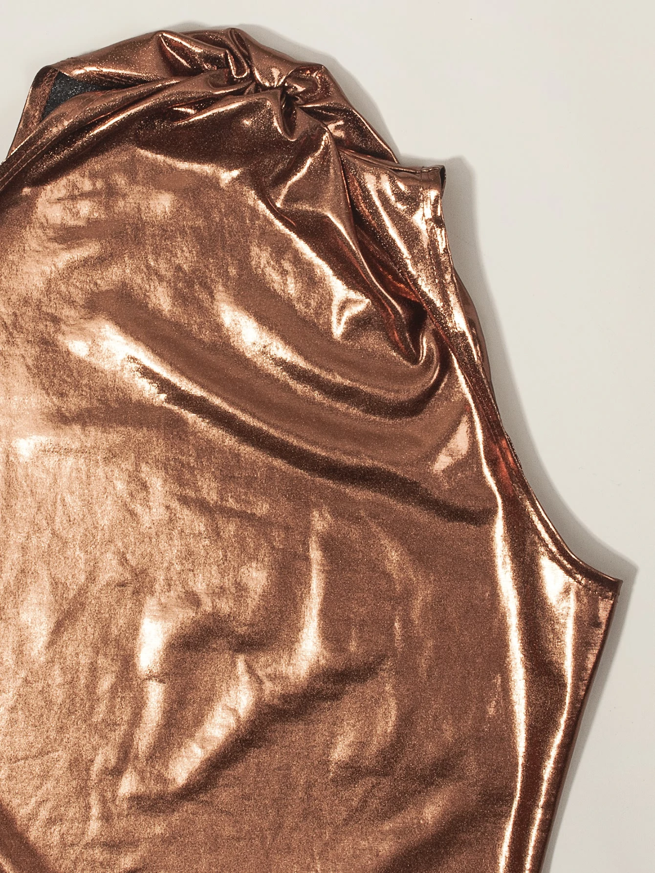 Sexy One-Shoulder-Bodycon-Kleider für Frauen, solides, unregelmäßiges, dünnes Mini-Y2K-Kurz-Minikleid mit Metallic-Vergoldung – Detail 27