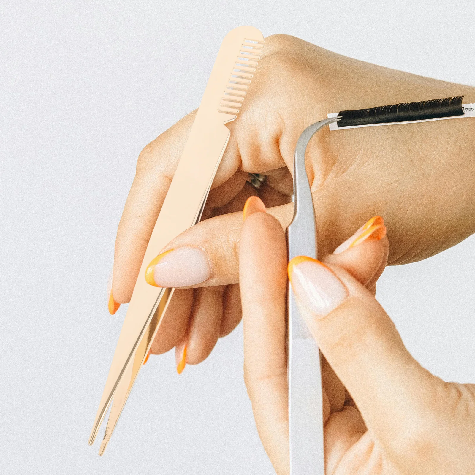 Pinzas para pestañas de acero inoxidable con peine, herramienta aplicadora de pestañas multifuncional, accesorios de belleza portátiles para mujeres