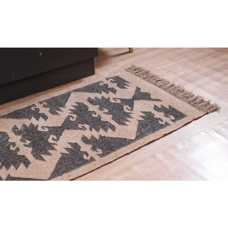 

Natural Indian Handwoven Wool Jute Rug Wool Jute Kilim Rug for Living Décor Rug