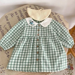 Autumn new baby clothing, 0-3 year old girls, magpie embroidered doll collar plaid long sleeved sweet dress dress