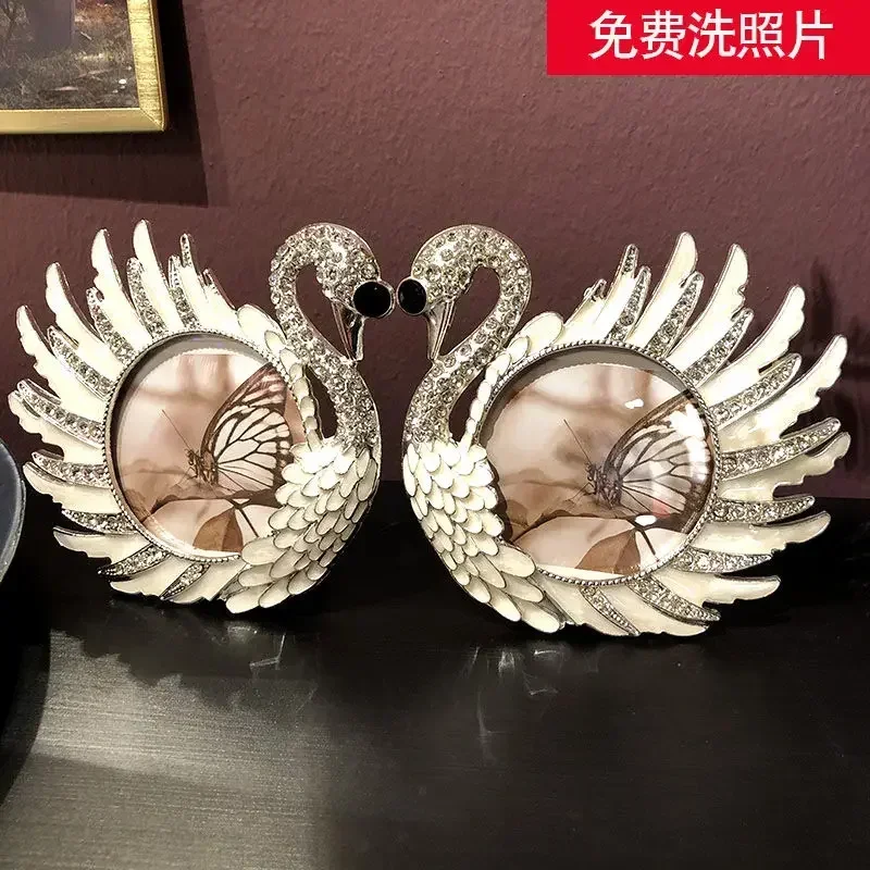 A Swan European Style Diamond Inlaid Creative Photo Frame With 4-inch Baby Big Head  Gift Couple  Frame And Wash