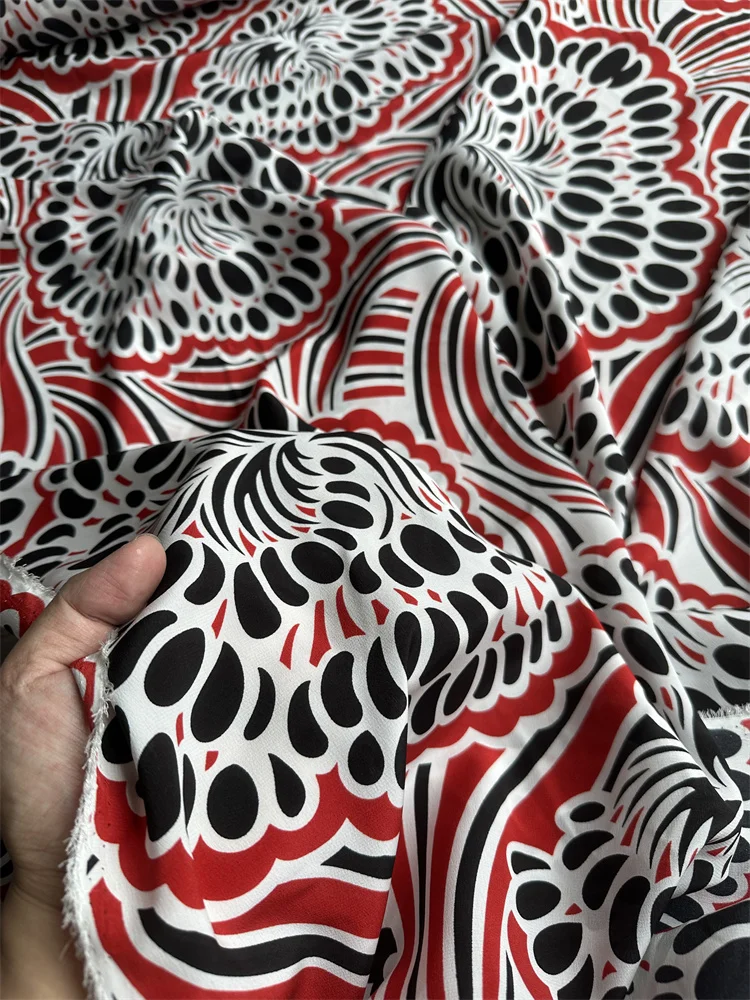 1 meter 100% Mulberry Silk 18 momme Crepe Silk Fabric Red Floral Printed 138cm 54\