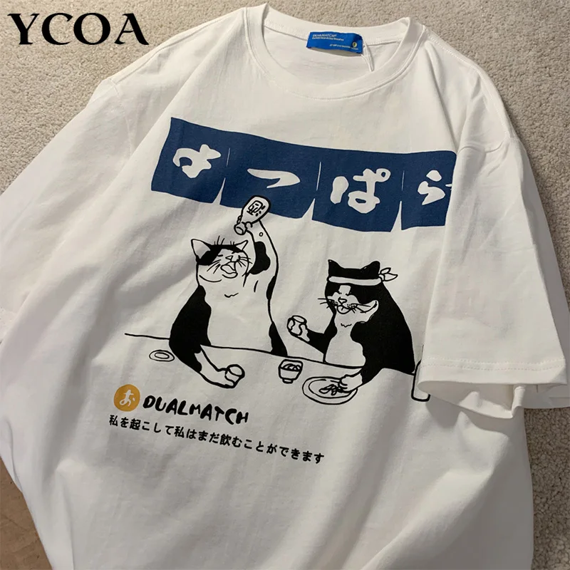 Männer T-shirt Übergroßen Trinken Katze Anime Baumwolle Print Street Graphic Short Sleeve Koreanische Mode Top Harajuku Sommer Kleidung