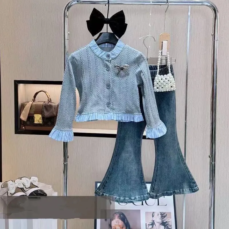 

Girls Baby Clothes Set Spring and Autumn Kids Outfit New Children's Cardigan Jacket+Denim Flared Pants Two-piece Set