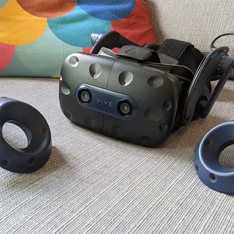 HTC VIVE Pro 2 VR Headset Full SteamVR Compatibility Lighthouse 1.0&2.0 tracking /HTC VIVE Controller/ HTC VIVE Pro Base Station
