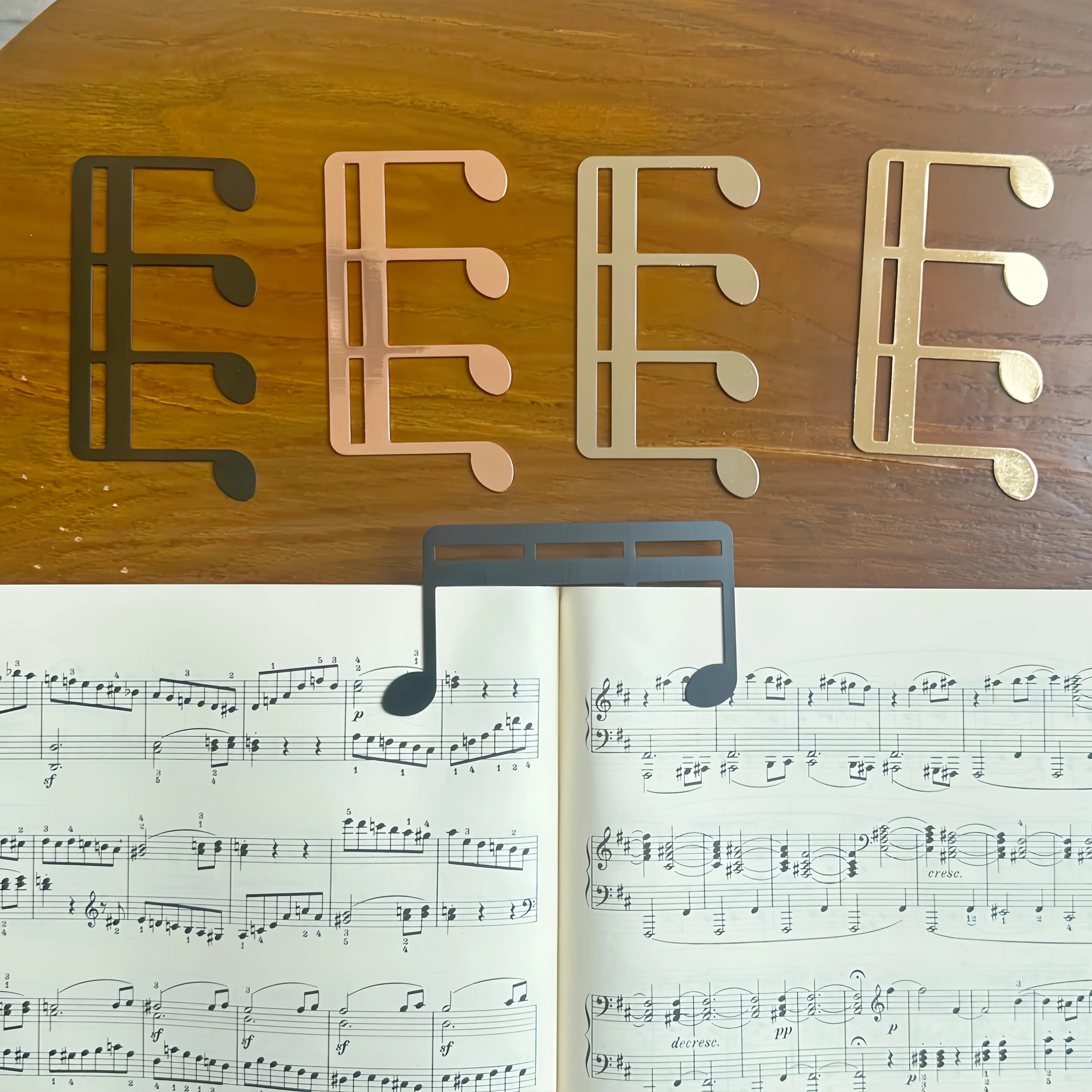 Metall-Lesezeichen und -Clips mit Musiknoten, Edelstahl-Musiksymbole für Klavier, Violine, Gitarre, Notenblätter und Buchmarkierung