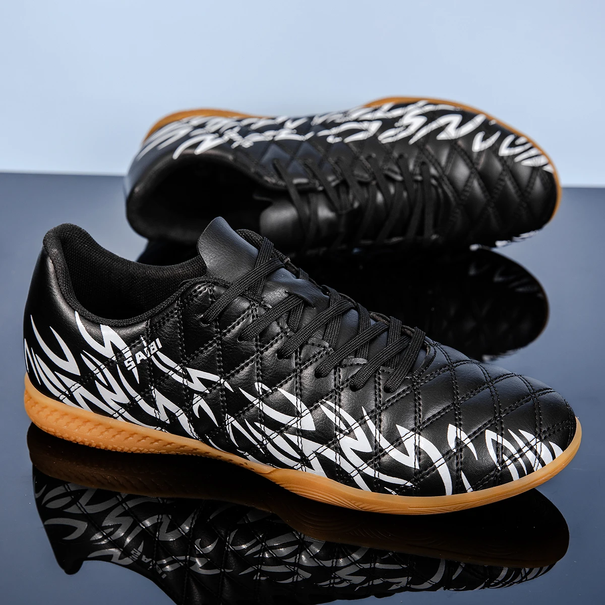 New Men Shoes Soccer Shoes TF Match Outdoor Futsal Comfortable Soft Kids FG Ultra-light Drop Shipping Football Boots Training