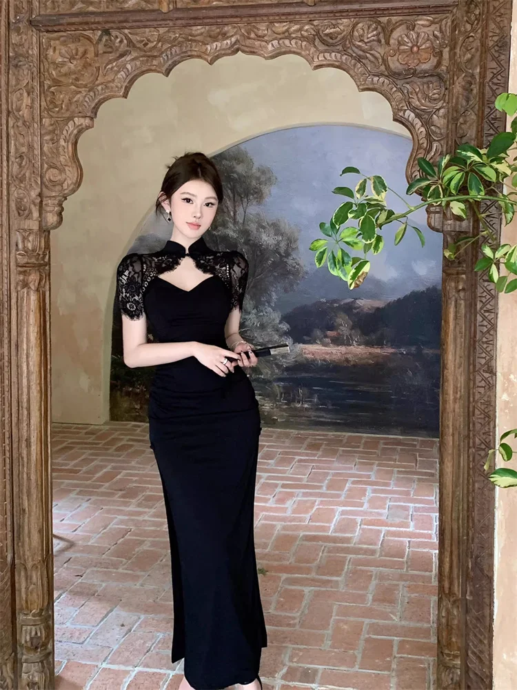 Rétro Style chinois dentelle évider amélioré Cheongsam femmes été Sexy fente mince robe noire élégante gaine robes noires