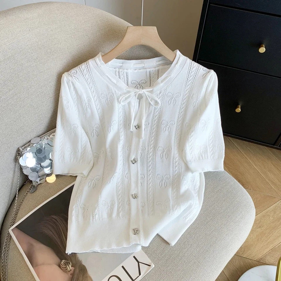 Oco para fora arco doce gelo seda camisola de malha primavera verão manga curta o pescoço solto cardigan topo feminino coreano sólido t