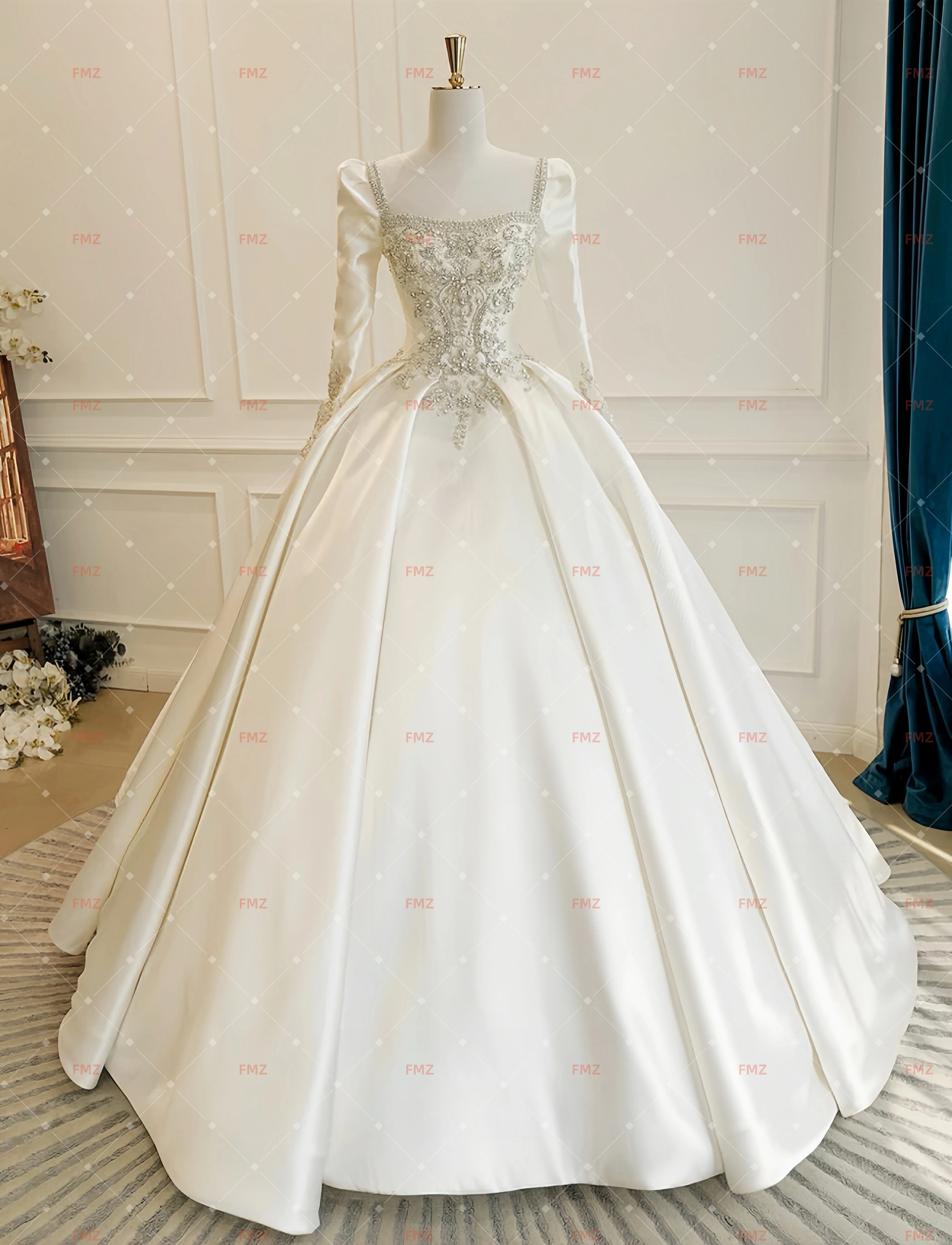 Abito da ballo a maniche lunghe con colletto quadrato personalizzato con perline splendida abito da sposa abiti da sposa amanda novias amanda novias offi