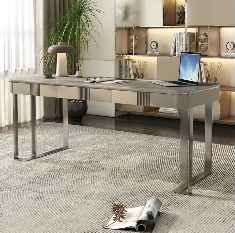 مكتب تنفيذي حديث لعام 2023 بتص - مراجعة Office Tech And Management وسعره