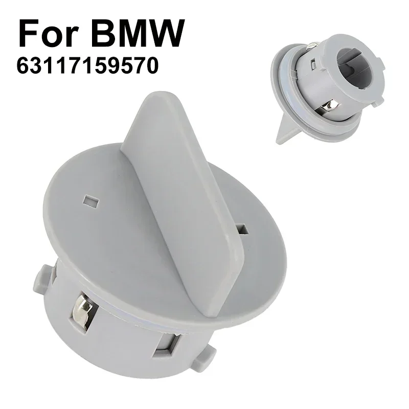 

1pcs Led Headlight Bulbs Adapters Holders For BMW E90 E91 F30 F30 63117159570 Led Turn Signal Xenon Adapter