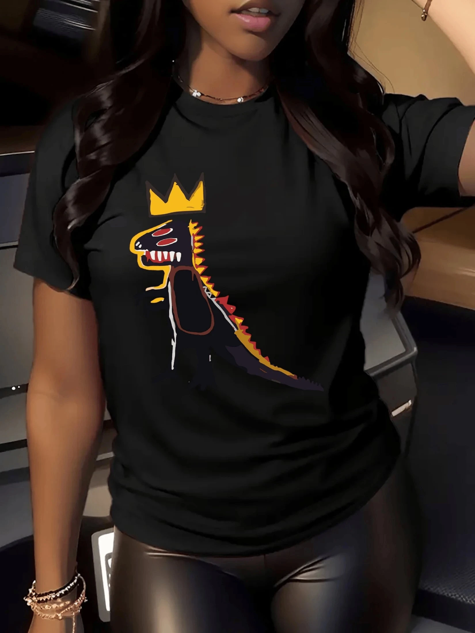 تي شيرت نسائي على شكل ديناصور كارتوني بأكمام قصيرة ونمط أنيق مناسب للارتداء اليومي من القماش الناعم والعصري #2