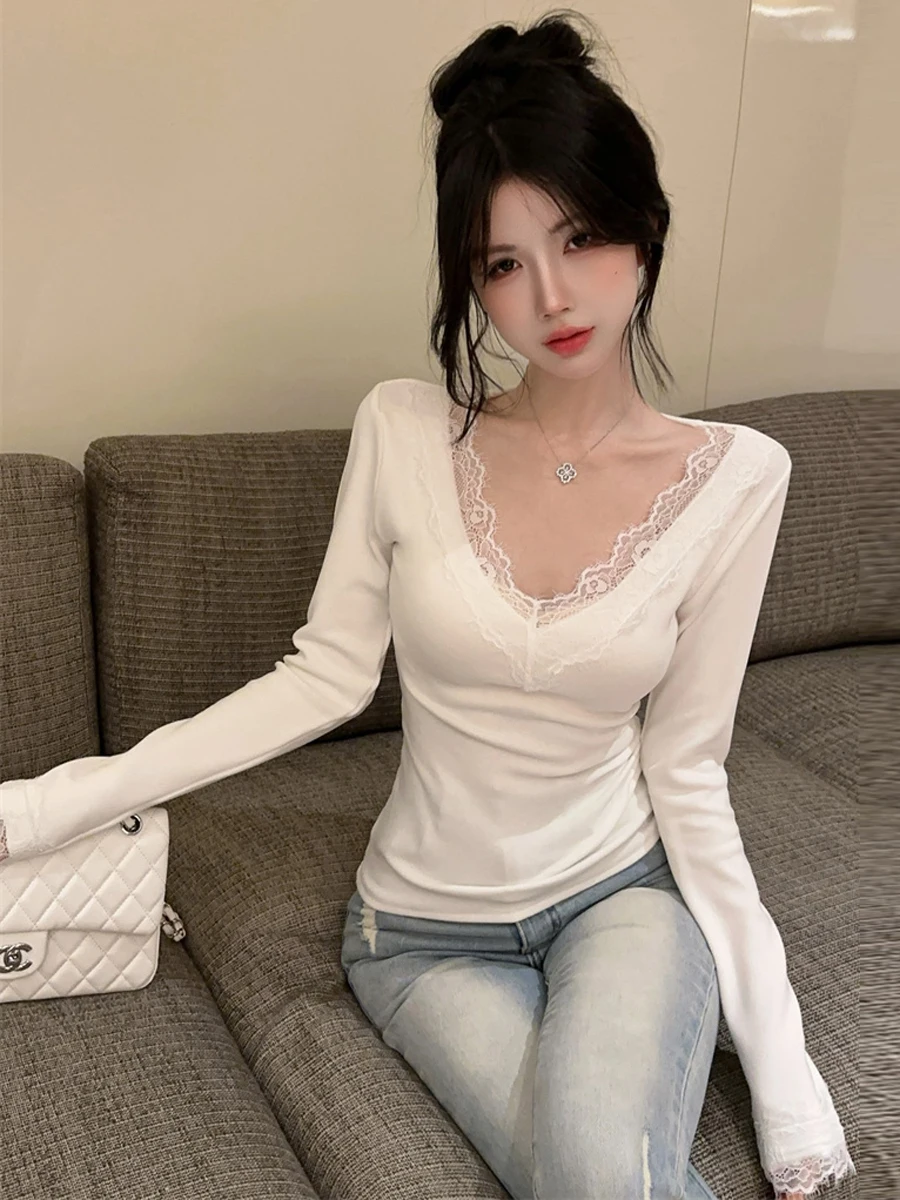 Elegant Korean Style Long Sleeve V-Neck Lace Trim Slimming Fashionable Age-Defying Top Classy Precision Base Layer T-Shirt
