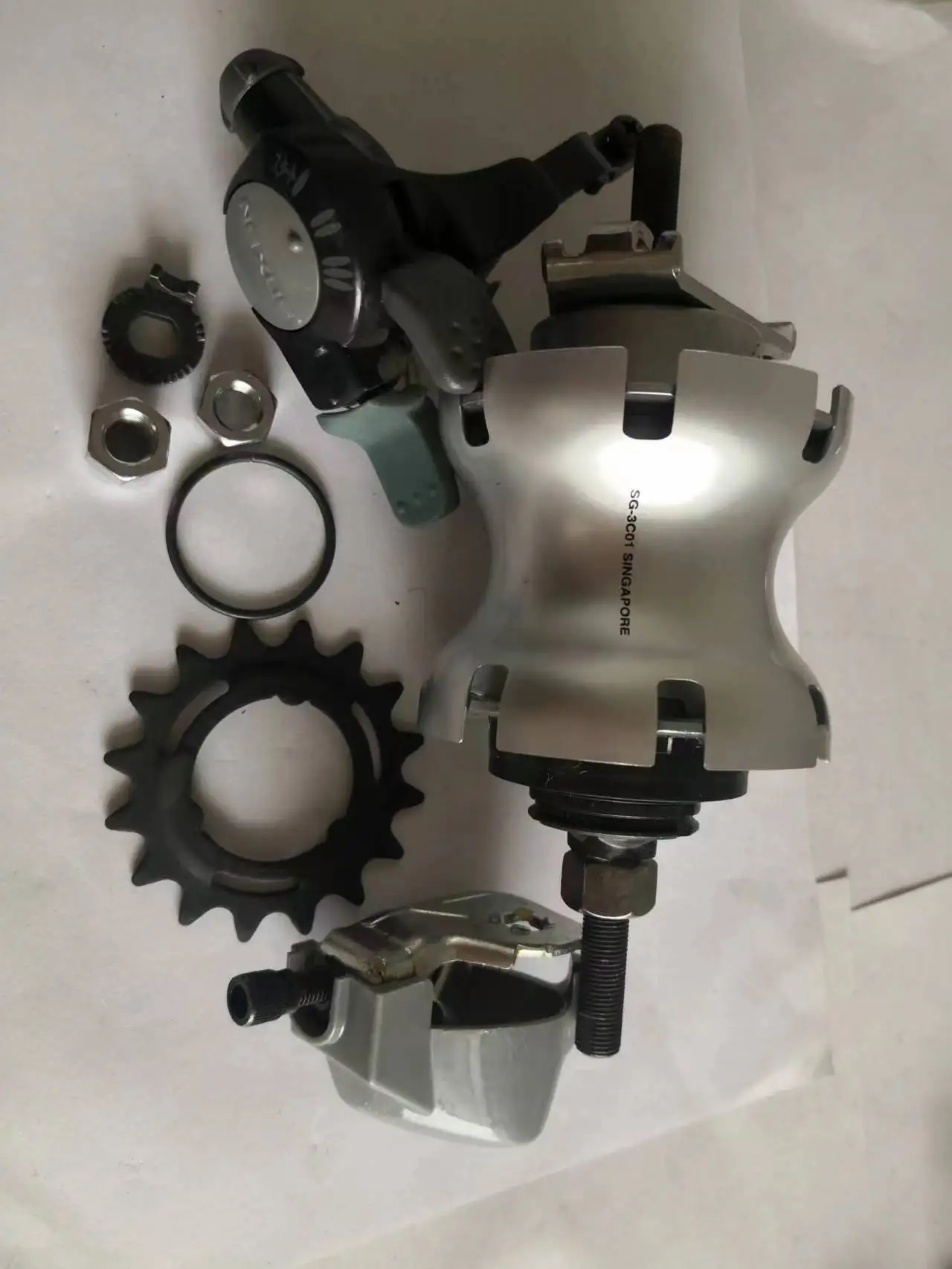 

for shimano Nexus SG-3C01 Internal 3 Speed Gear HUB 28 Holes with small parts